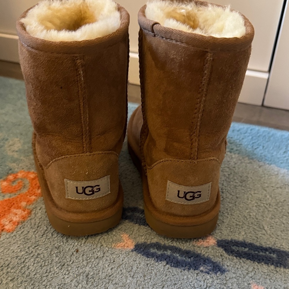 UGG Kids Brown Boots with Cream Lining